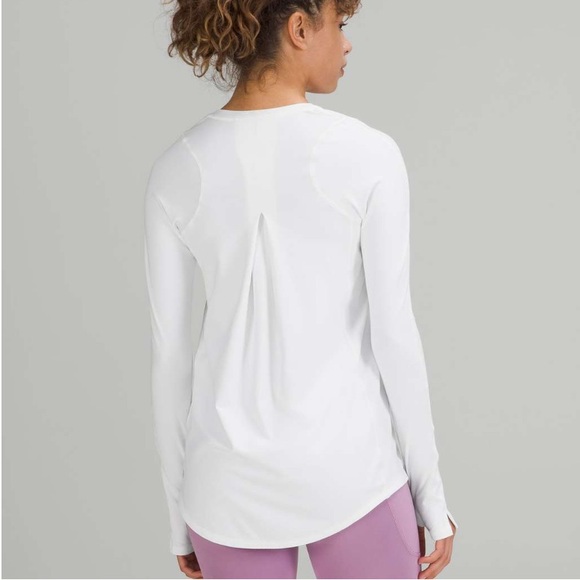 🦄 RARE Lululemon Tuck and Flow Long Sleeve White 6 - Picture 2 of 7